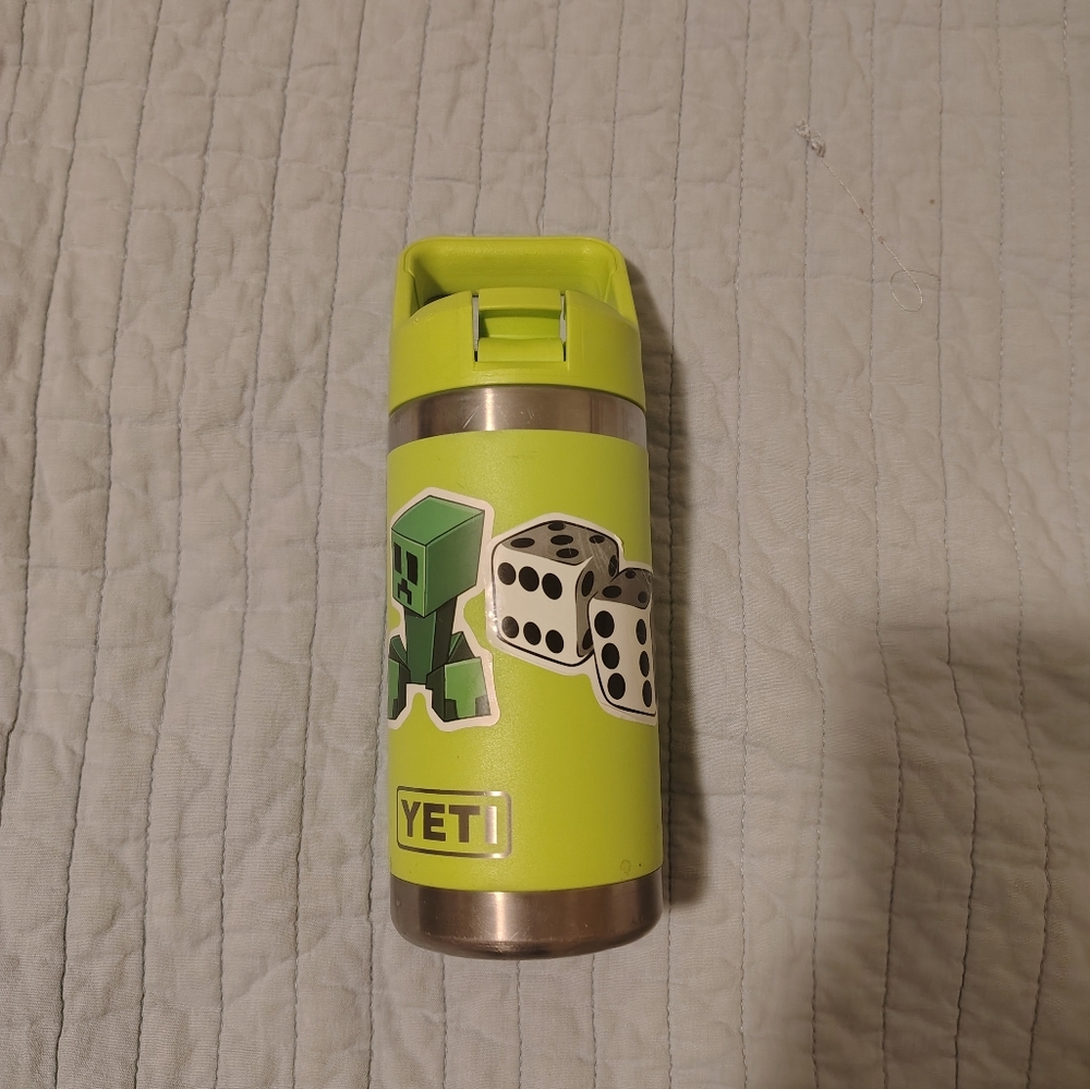 Yeti Rambler Jr Water Bottle